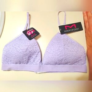 NWT Maidenform Lavender Lace Bralette. Straps. Medium = 34C, 34D, 36B, 36C